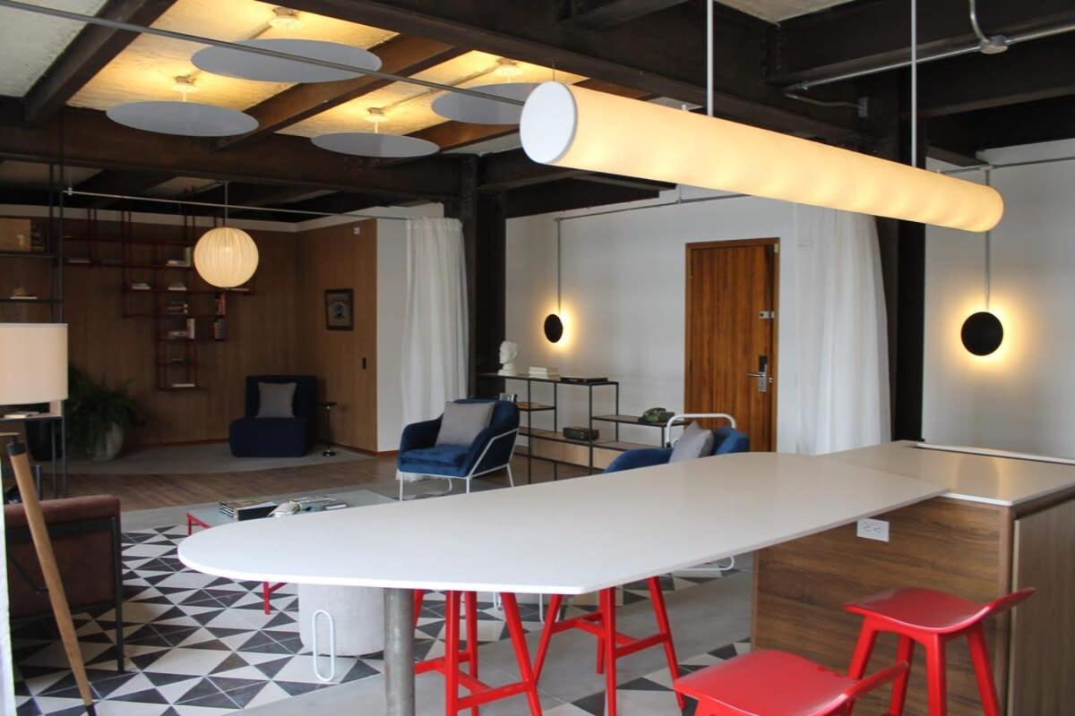 Amazing Vintage In Centro Internacional Apartamento *