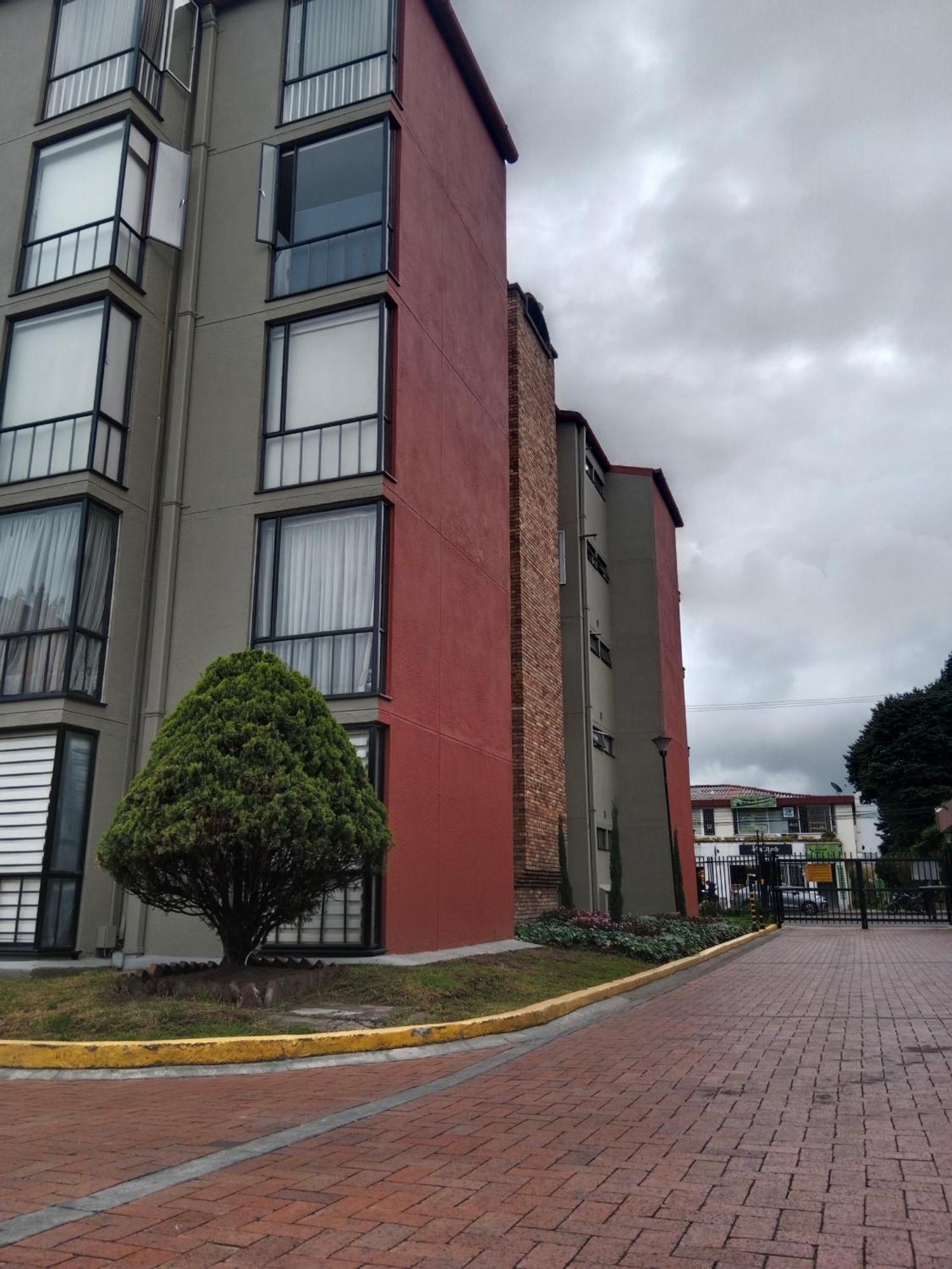 104-9 Apto Usaquen Piso 1 Con Parking Private *