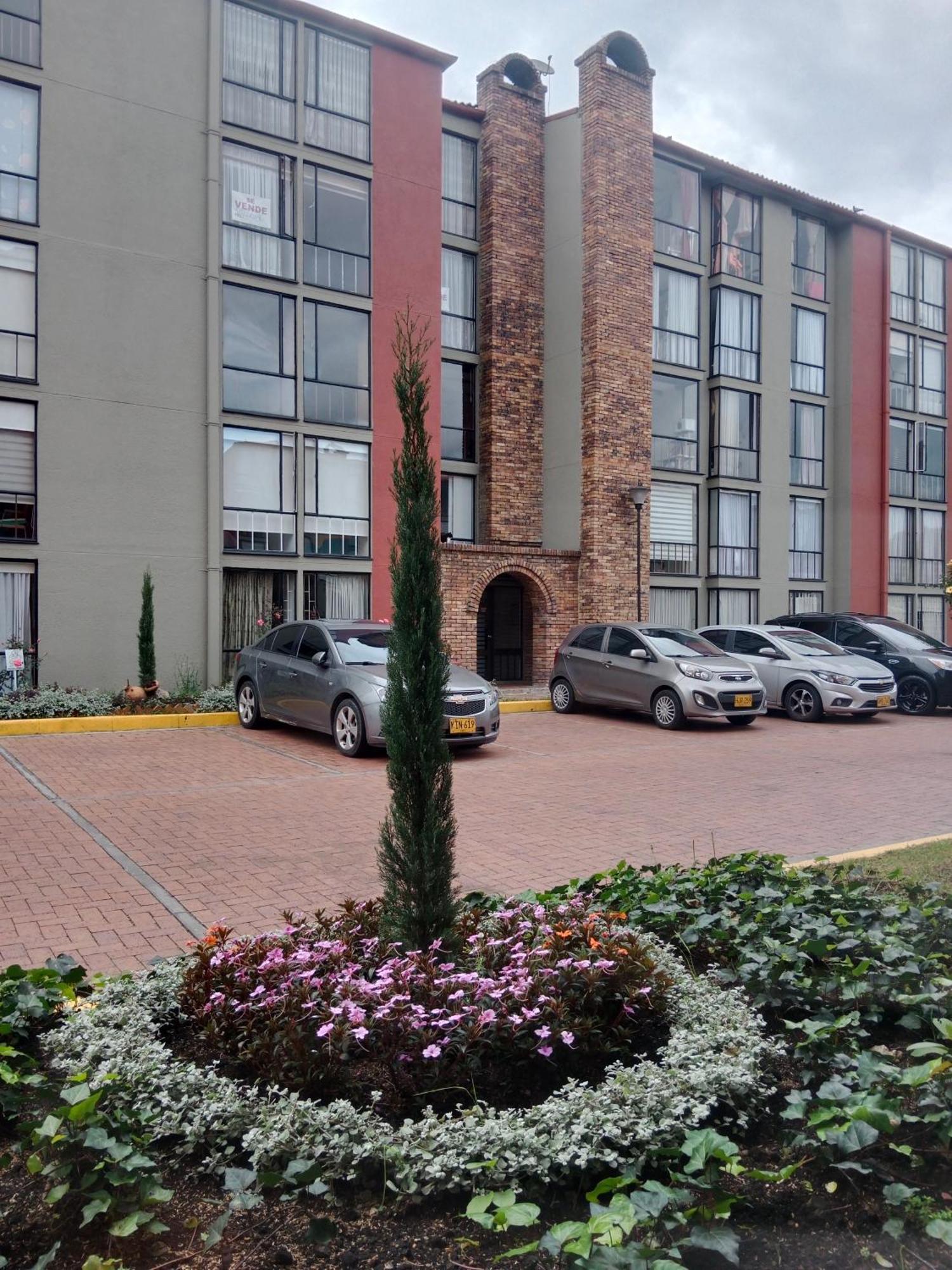 104-9 Apto Usaquen Piso 1 Con Parking Private *