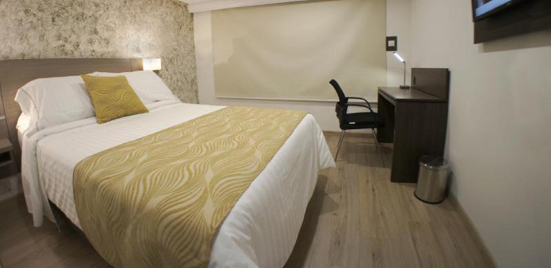 Hotel Grand Plaza Corferias 4*
