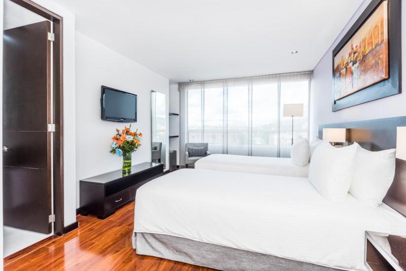One Sixteen Hotel