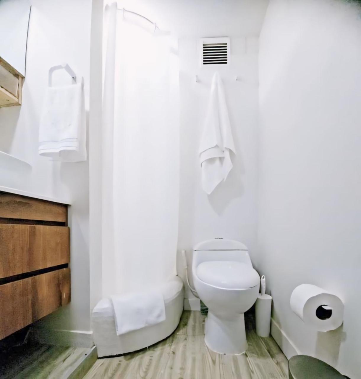 Apartamento Executive Minutes From The Airport