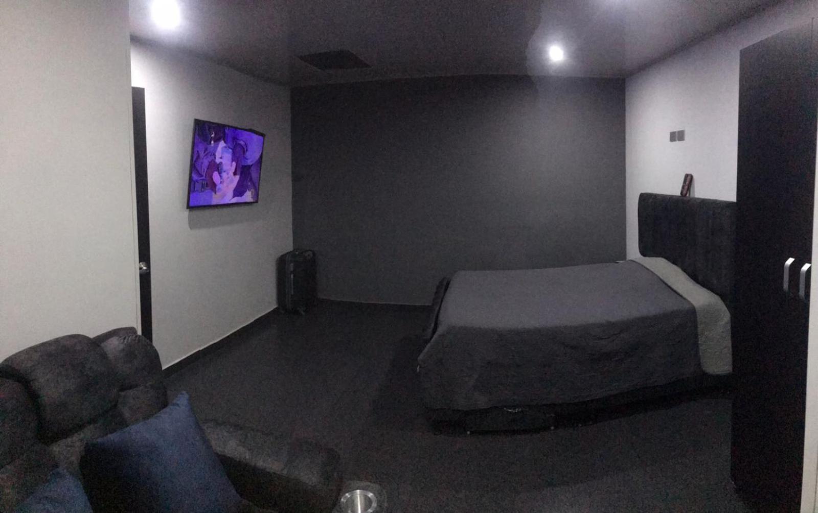 Pequeno Acojedor, Confortable Con Bano Independiente Habitación en casa particular *