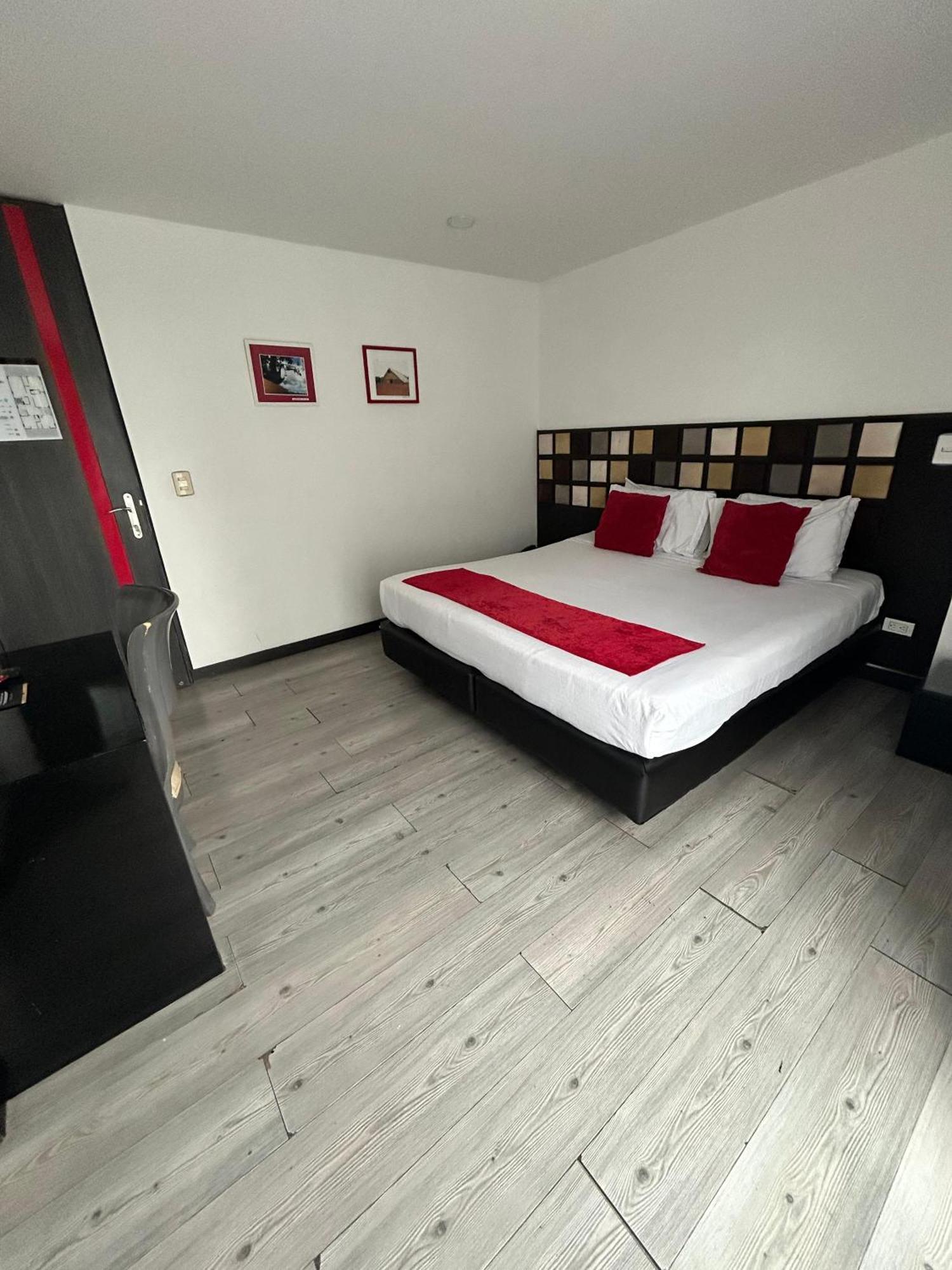 Ariston Hotel