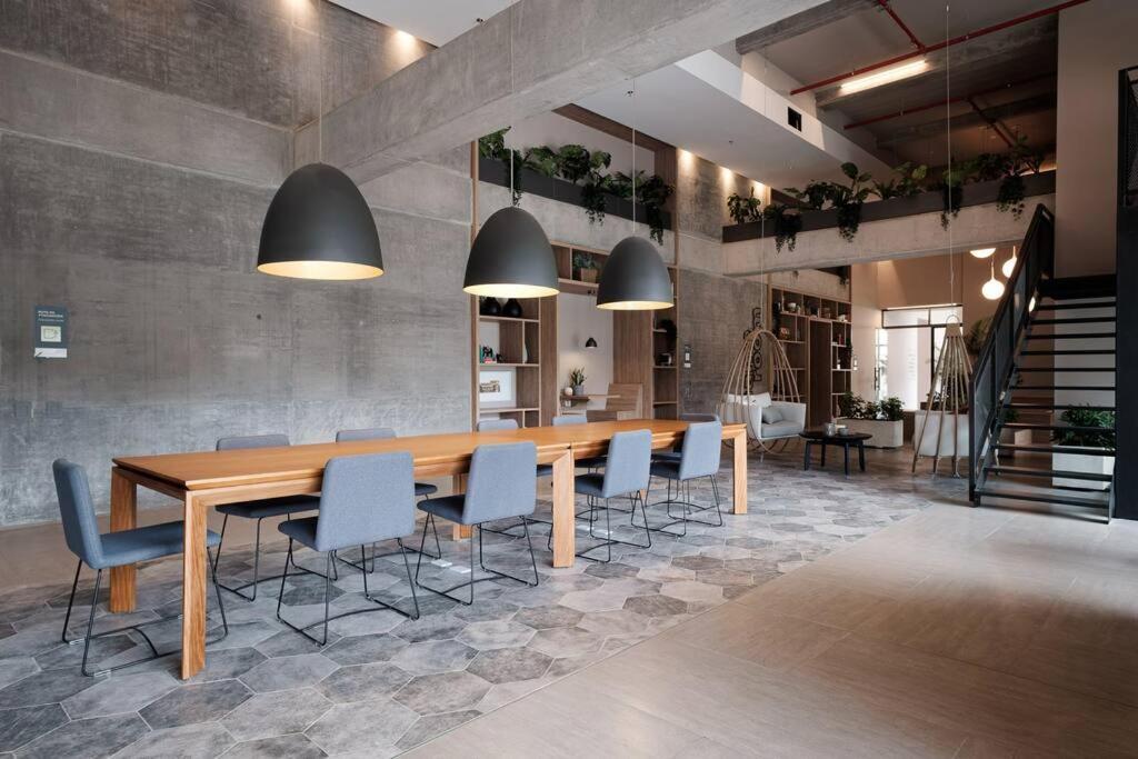 Apartamento Apartaestudio-wifi-parqueadero Gratis *