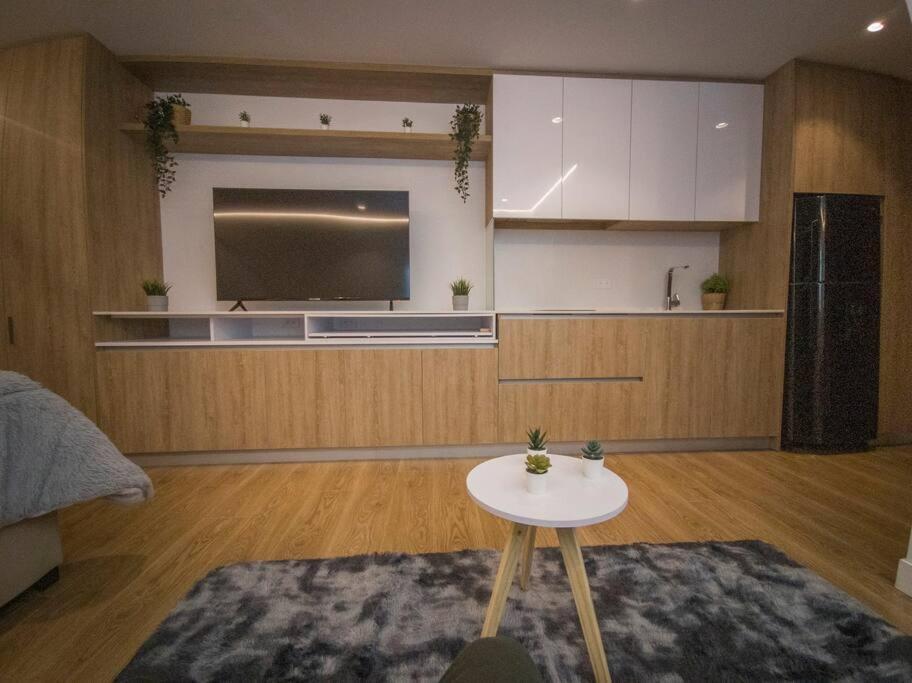 Apartaestudio-wifi-parqueadero Gratis * Bogotá