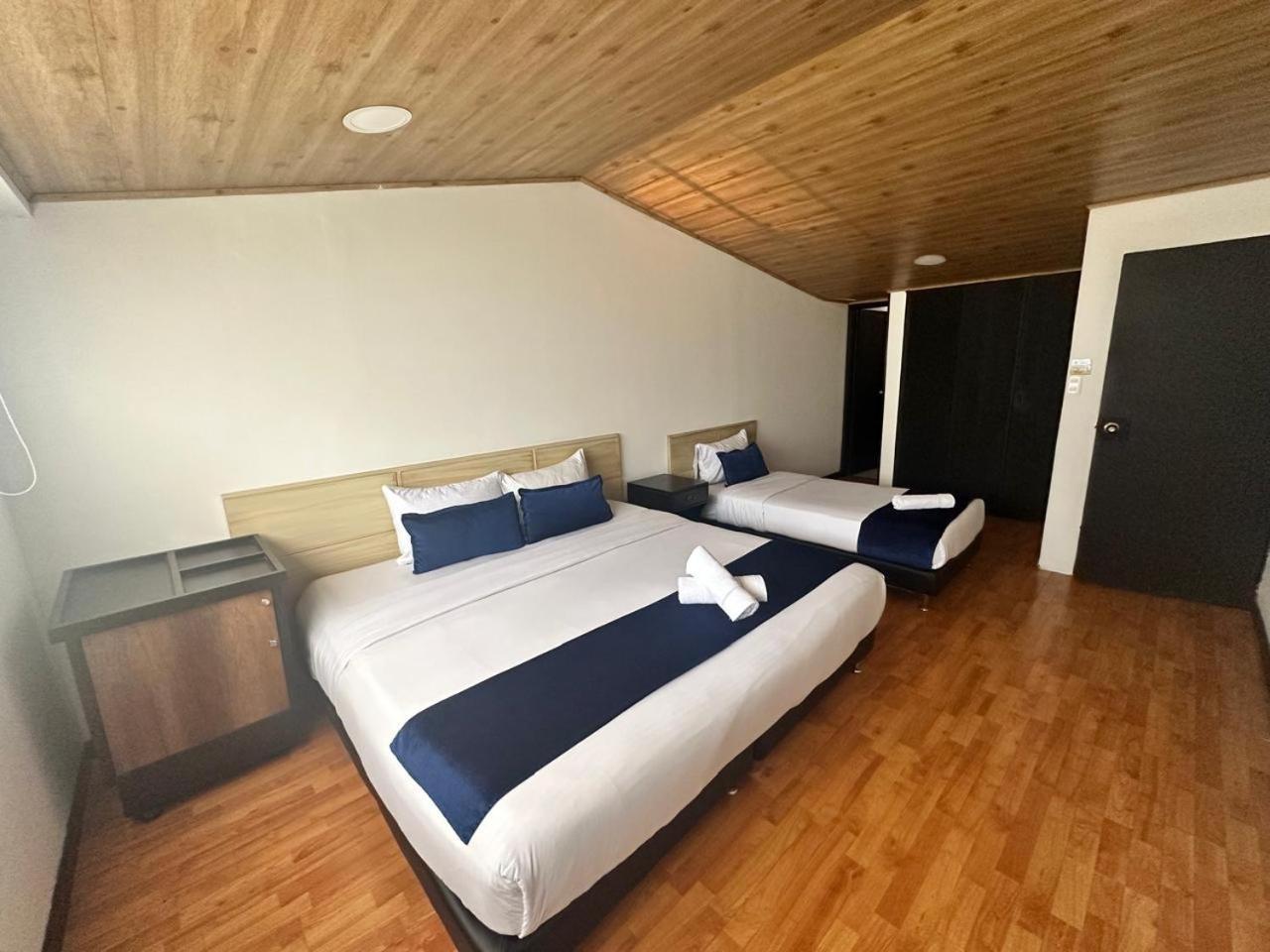 Embajada Dc Hotel