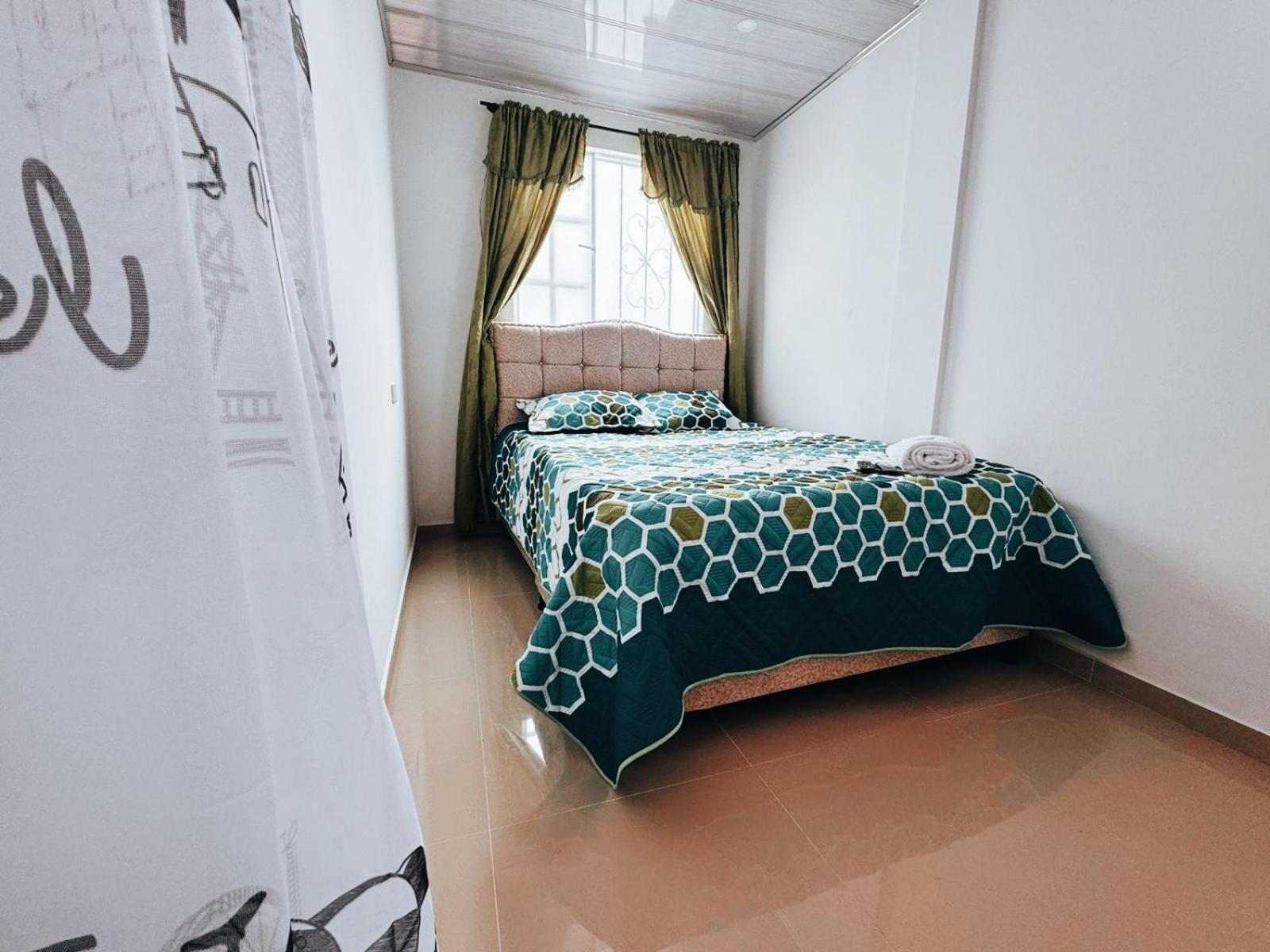 D Con Bano Privdo * Bogota