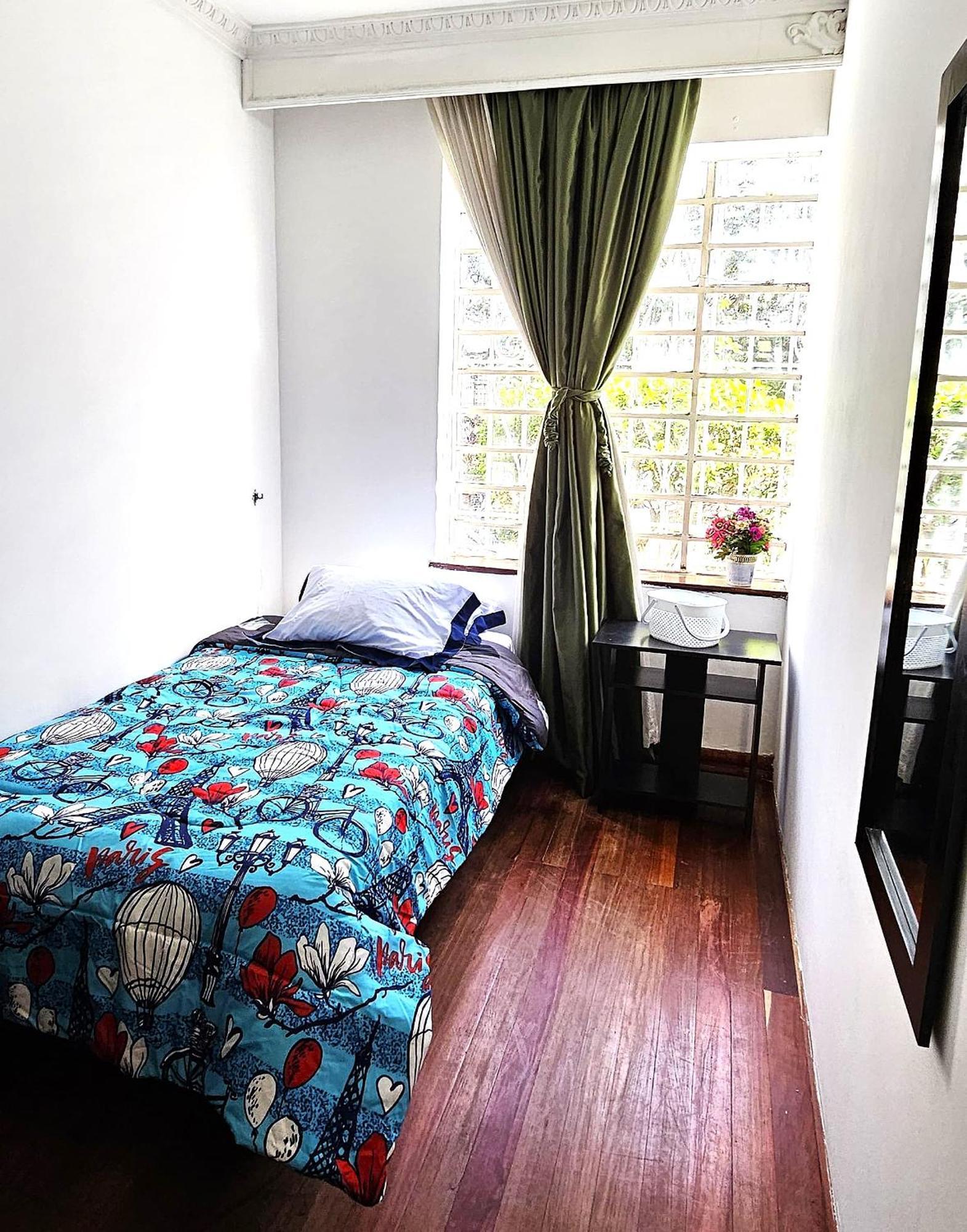 Casa En Ubicada En Zona Pensión