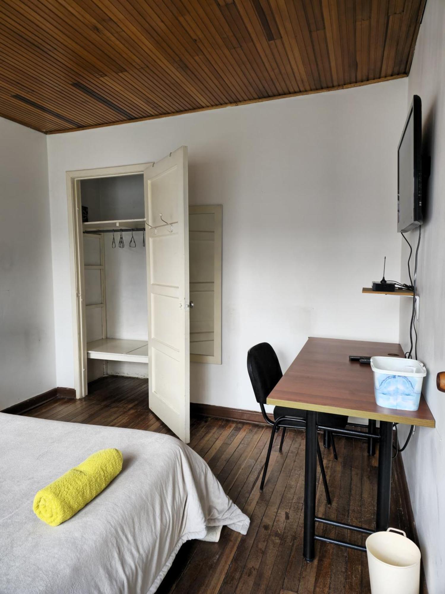 Pensión Casa En Ubicada En Zona *