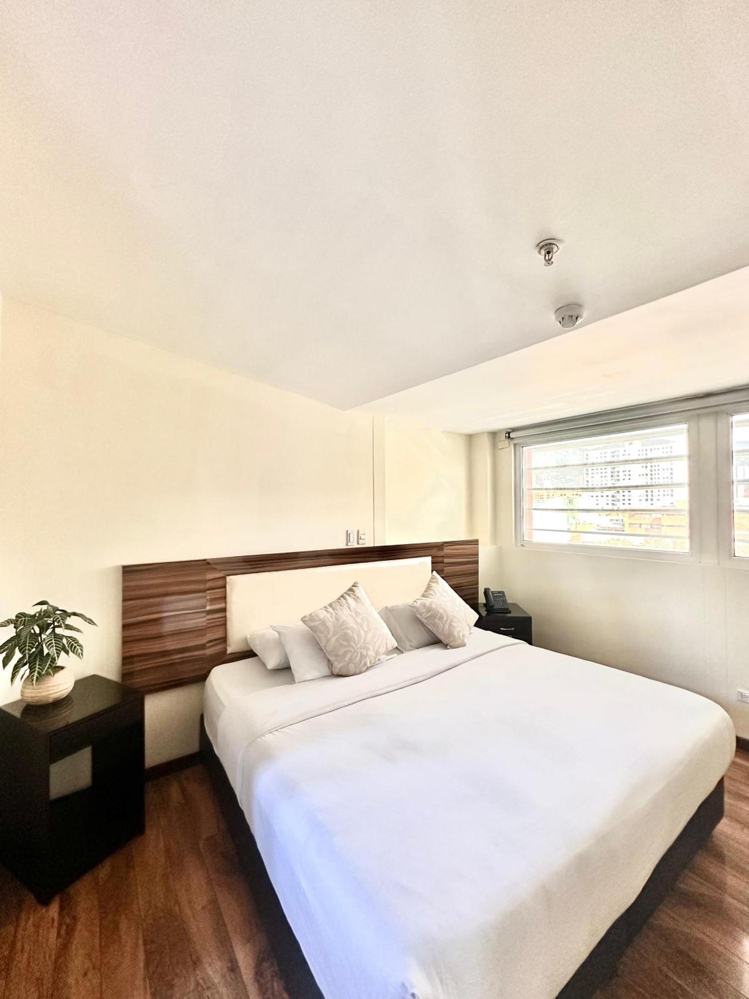 Sheridan Corferias Hotel