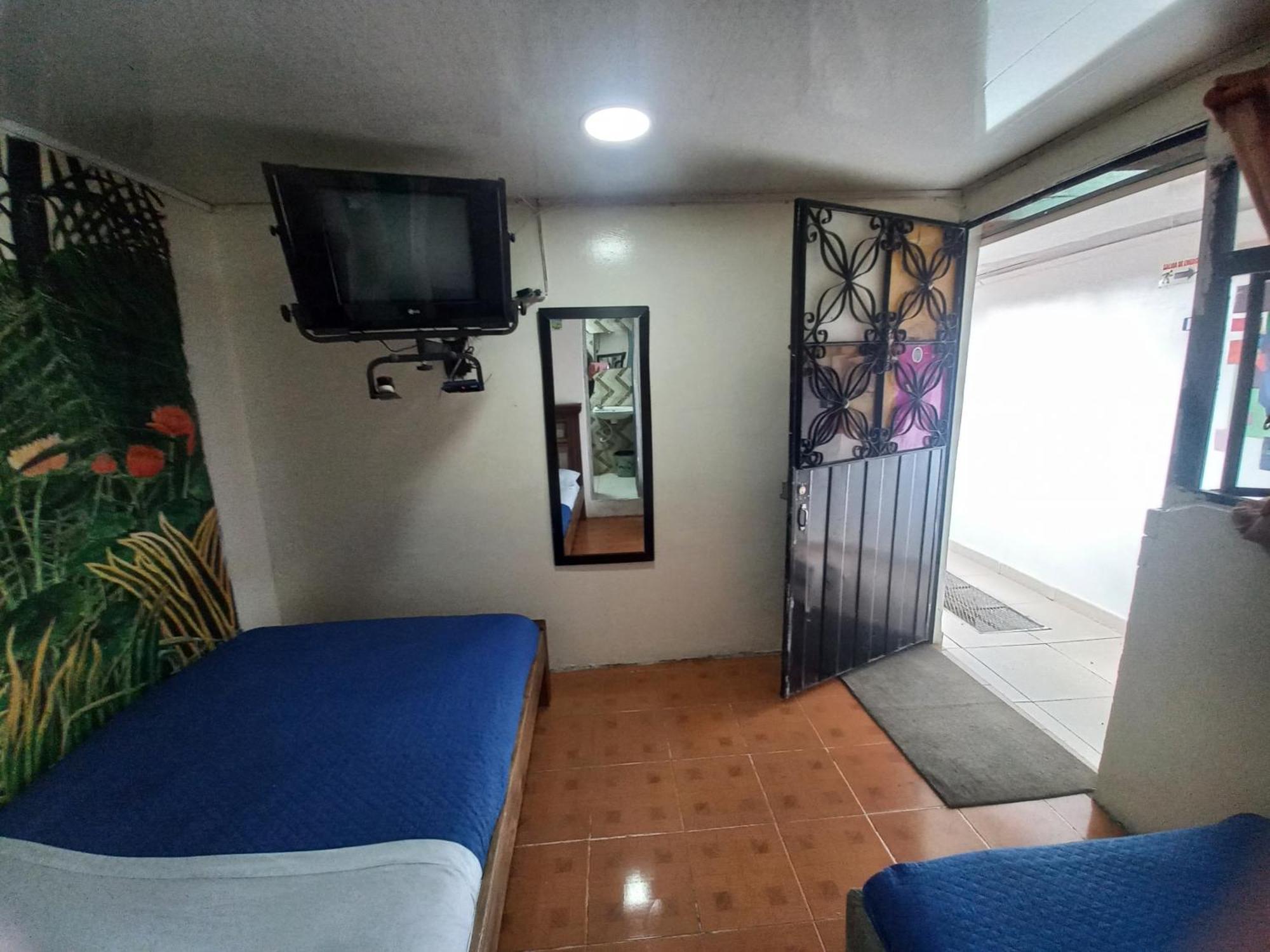 H C De Quevedo Hotel 2*