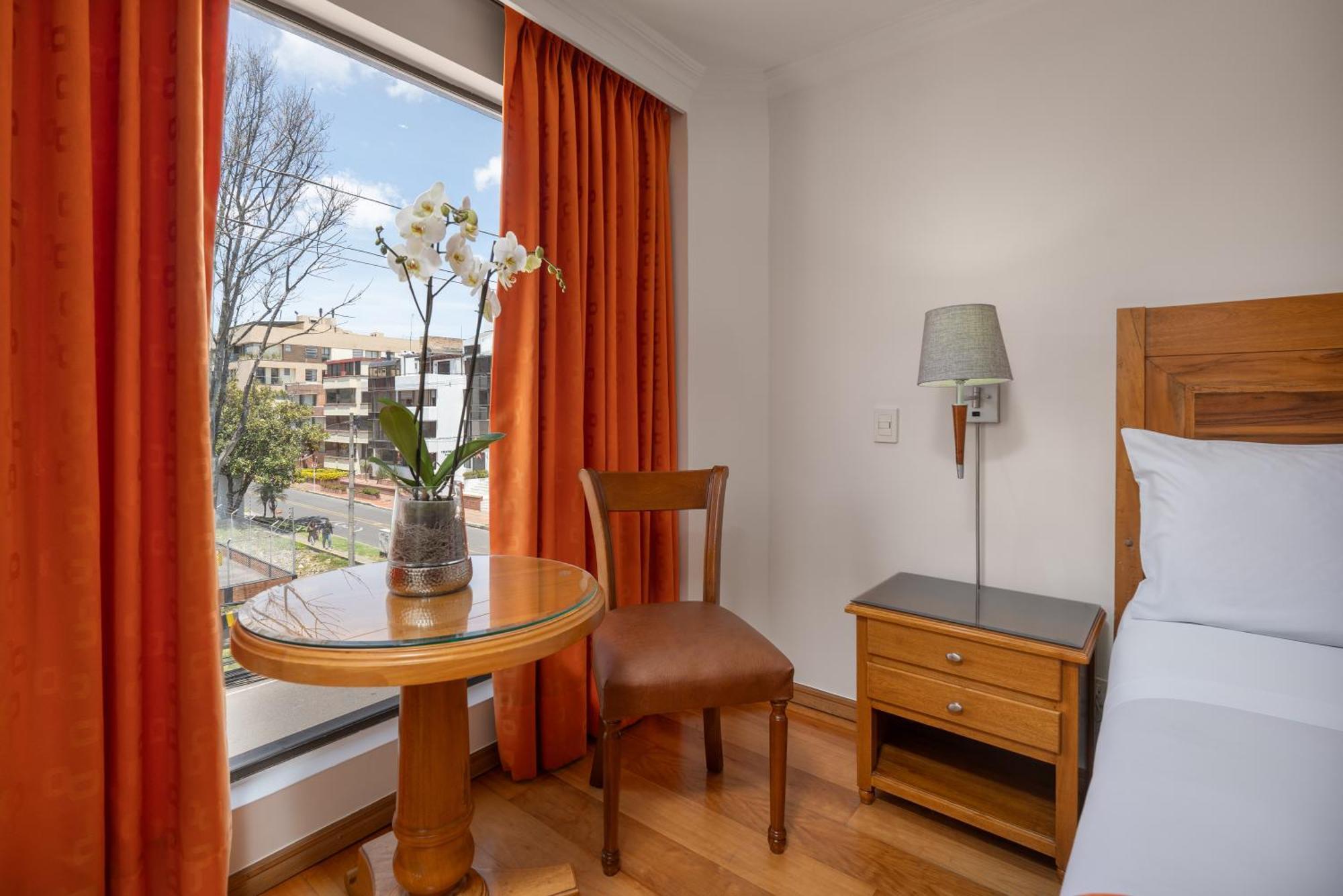 Egina 4* Bogotá