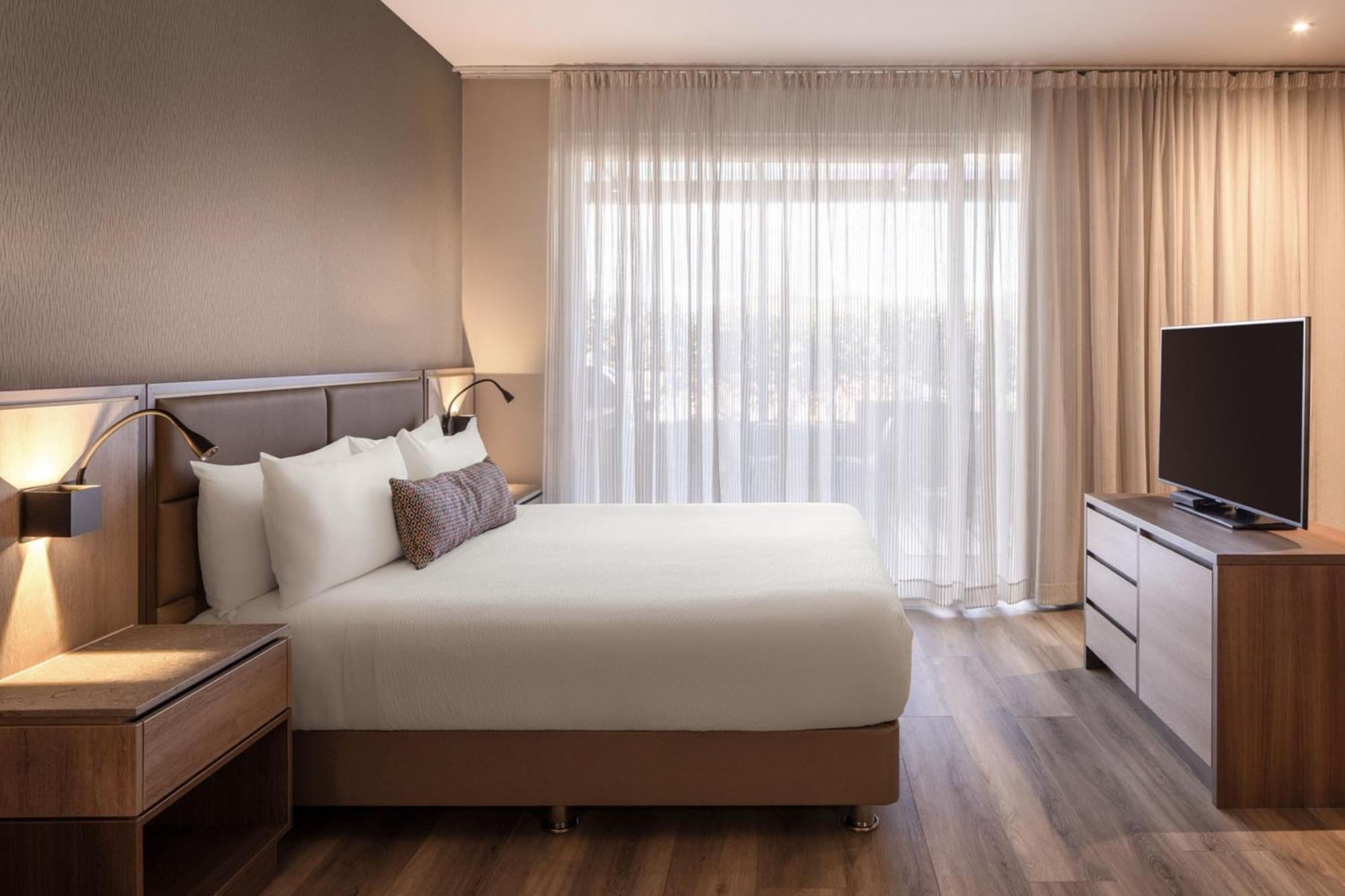 By Marriott 4*