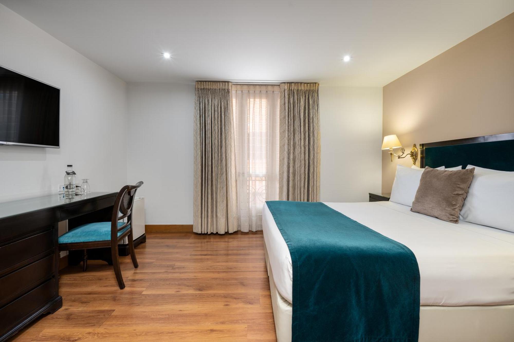 Hotel Le Manoir 4*