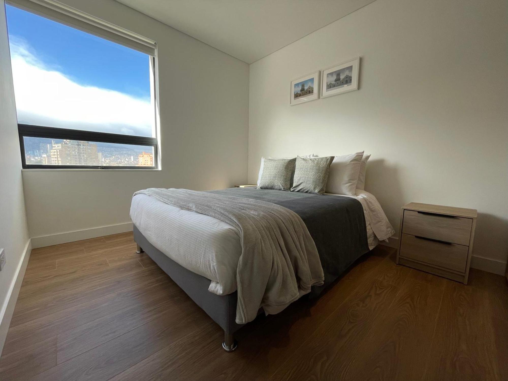 Spaceful Near Corferias Mountain View 3 Hab- 804a Apartamento *