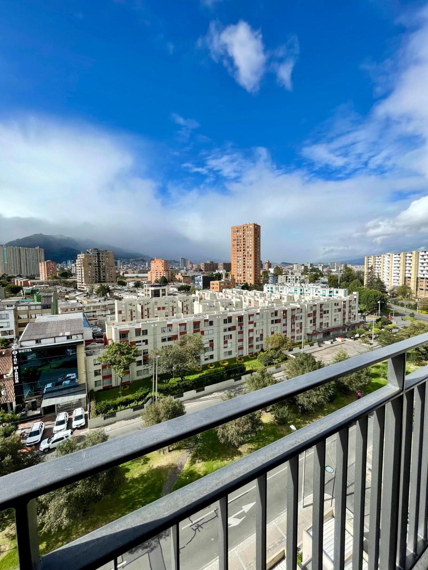 Spaceful Near Corferias Mountain View 3 Hab- 804a Apartamento *