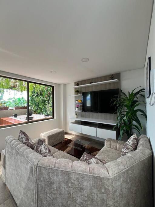 Apartamento Cerca Al Areopuerto Con Terraza Bogotá