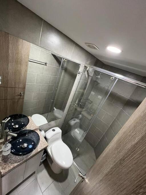 Apartamento Cerca Al Areopuerto Con Terraza *