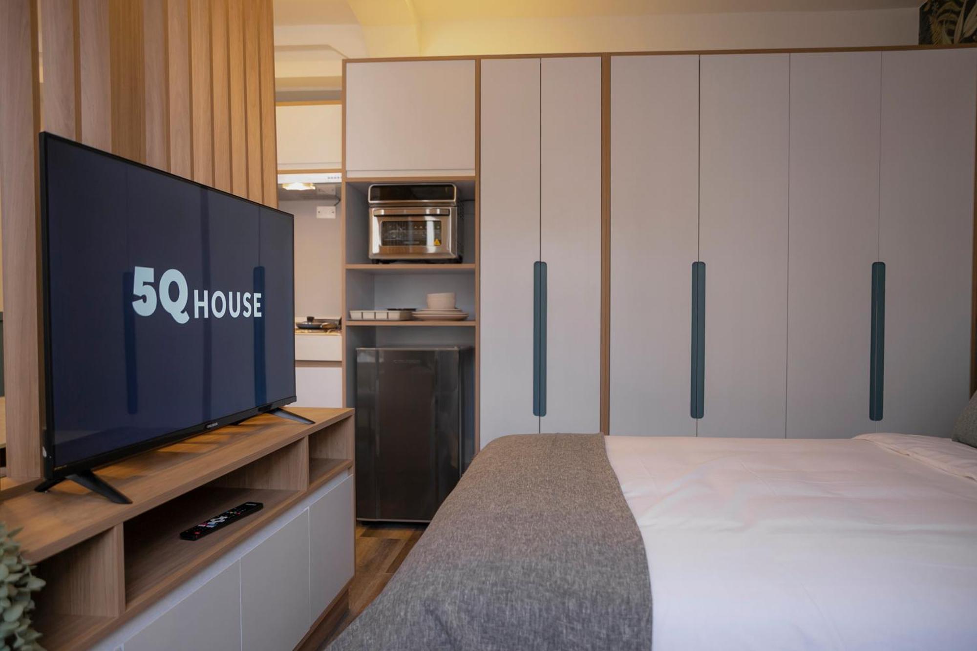 Bed and breakfast 5q House Quinta Camacho 4*