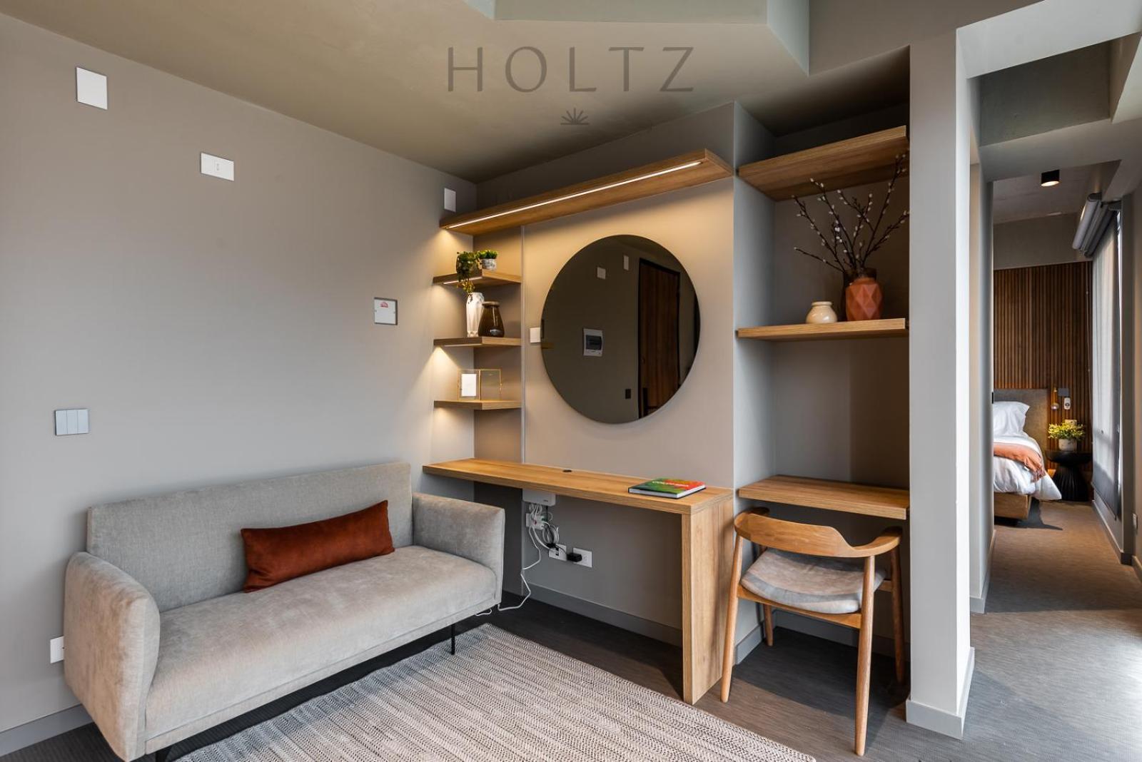 Holtz Luxury Unique Mine