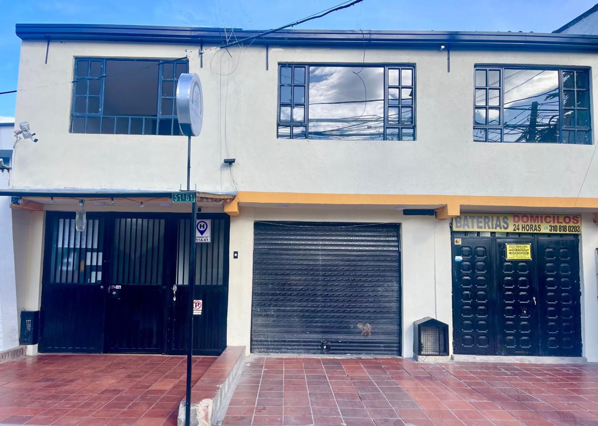 A 5 Minutos Del Aeropuerto El Dorado Habitación en casa particular Bogotá