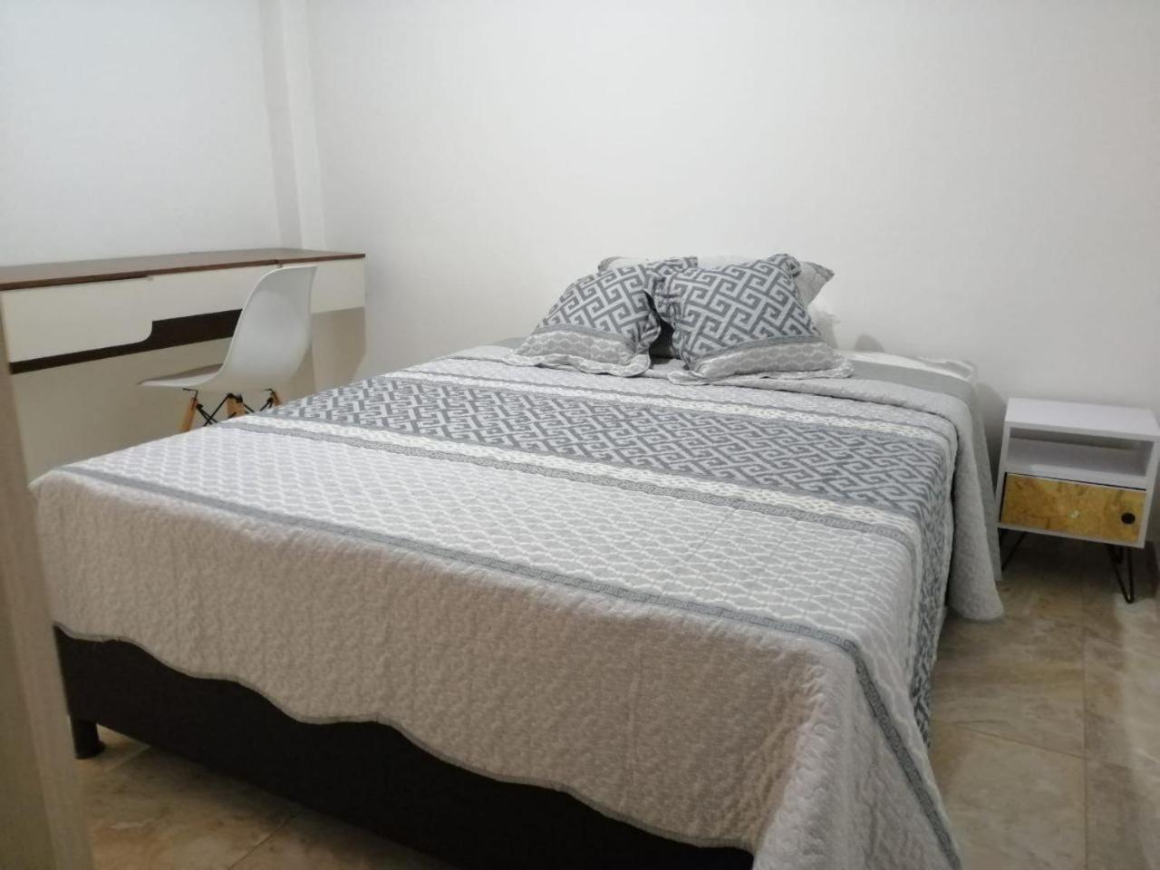 Privada Y Confortable Cerca A Centro Mayor Y Al Centro Historico Habitación en casa particular *