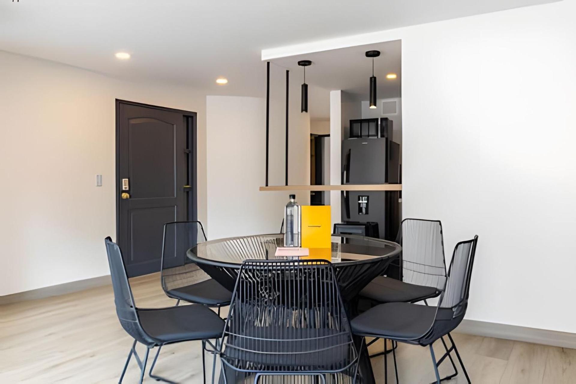 Apartamento 10.73 Flats *
