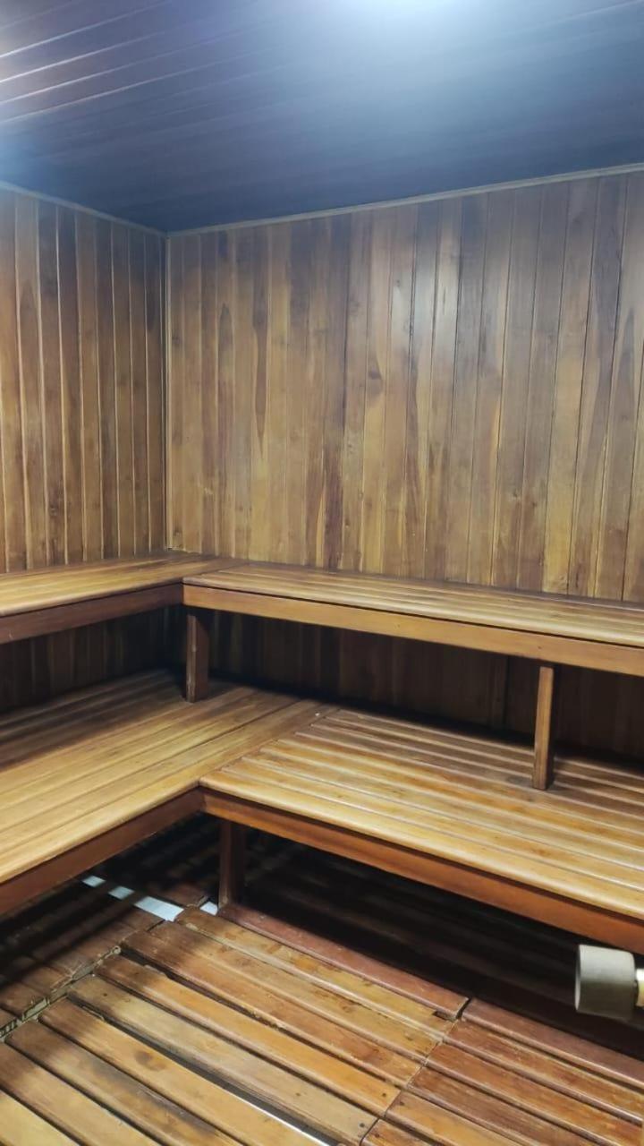 Apartamento Cerca Al Aeropuerto Y Embajada Americana Bogotá
