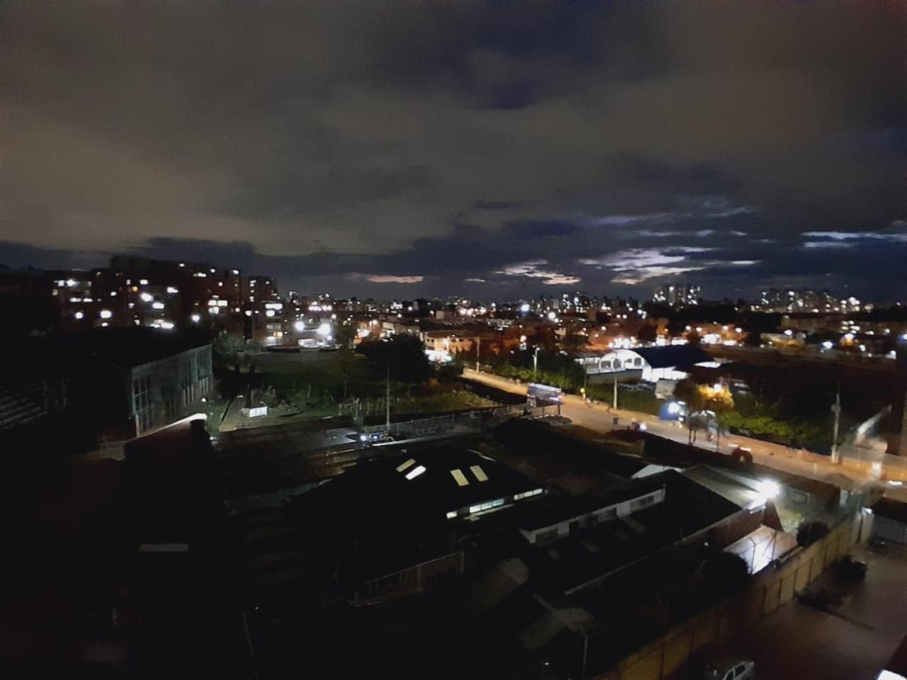 Angello En El Piso 7 Con Ascensor Y Wifi De 450mbps Apartamento Bogotá