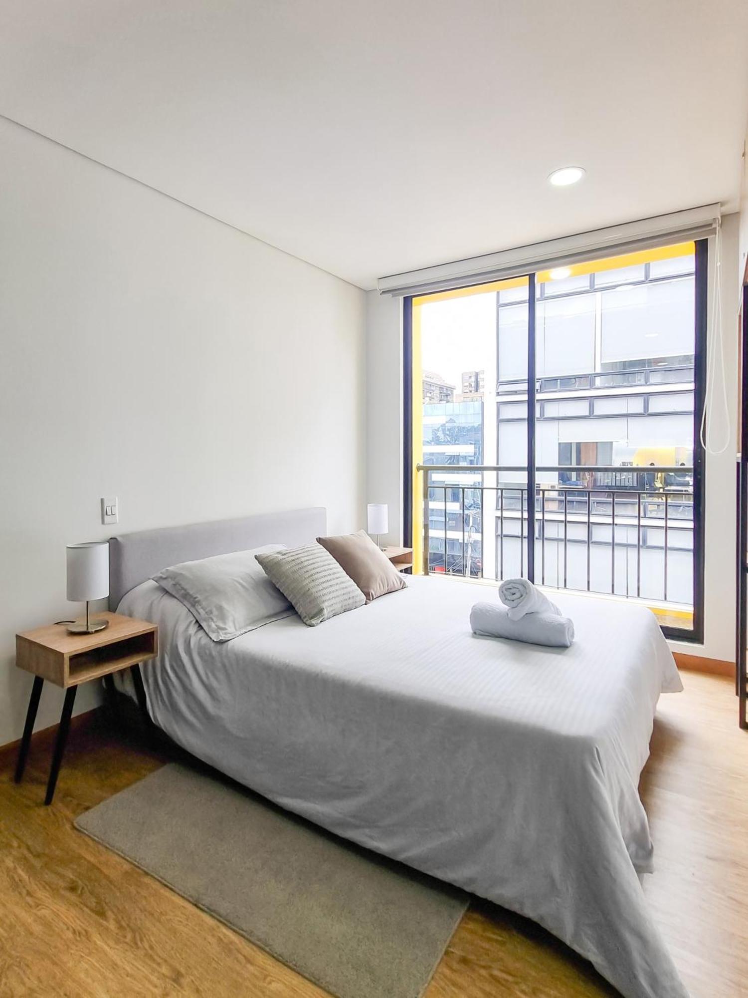 Apartamento En - Wifi 600mb - La Castellana