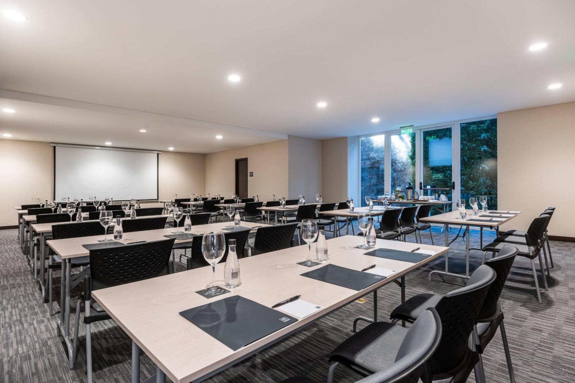 Hotel Ac By Marriott Zona T 4*