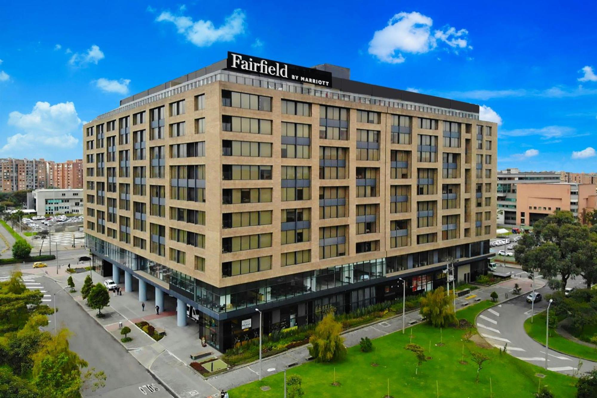 Hotel Tryp By Wyndham Embajada Bogotá