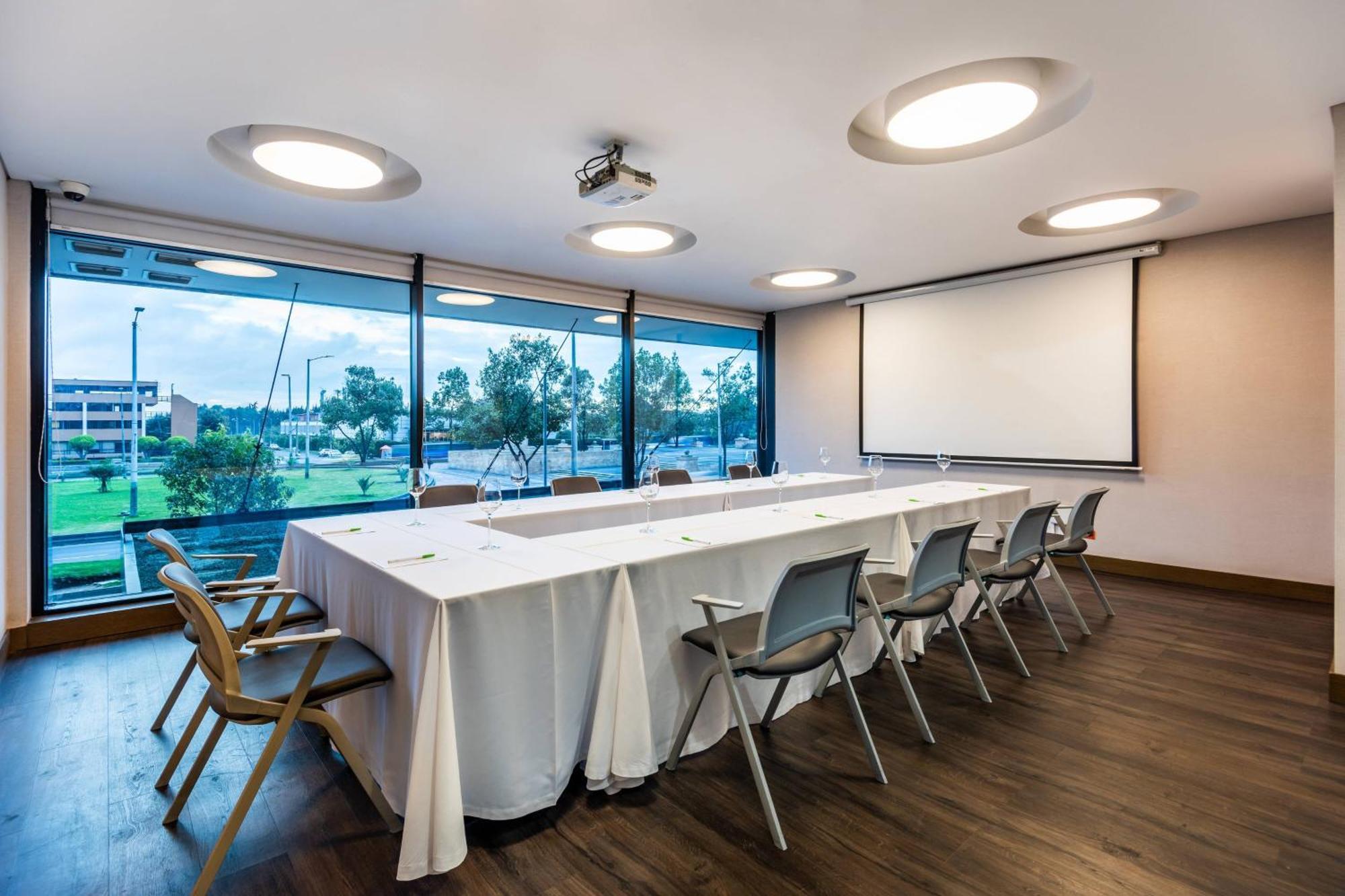 Courtyard By Marriott Airport 4* Bogotá