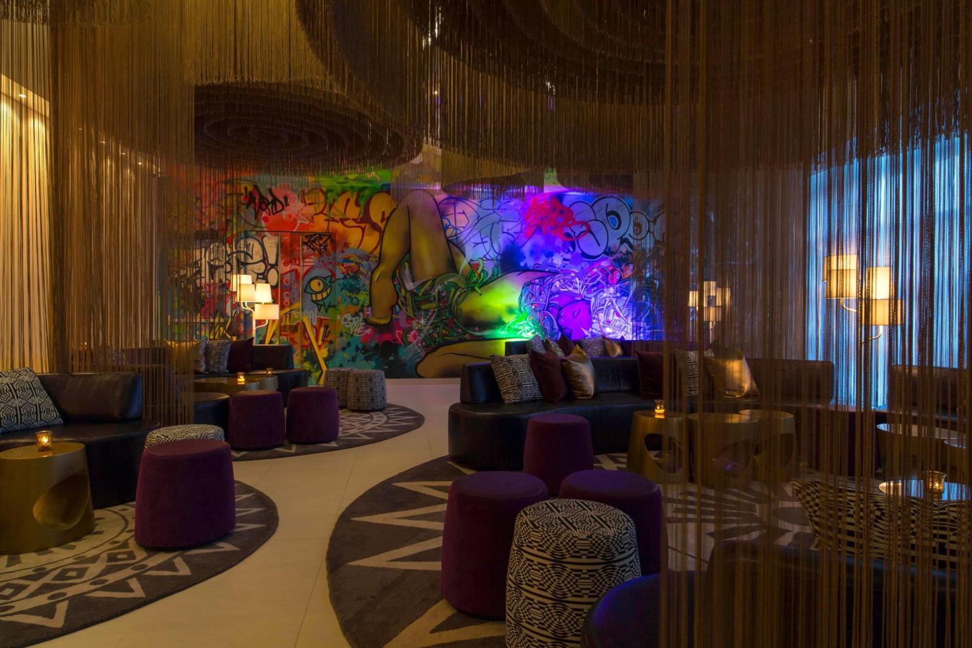 Hotel W