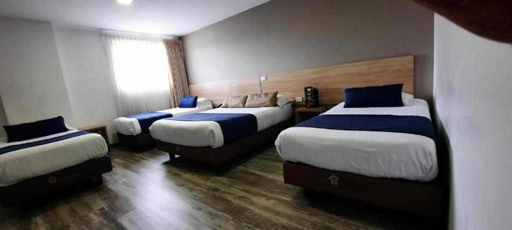 Hotel Expo Embajada