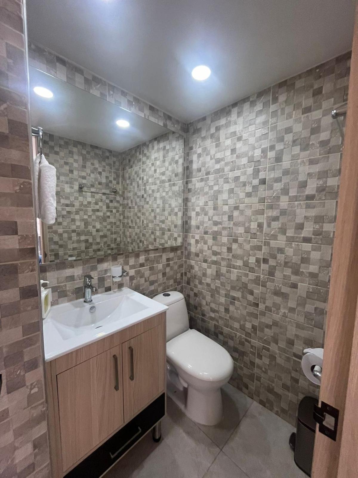 Perfecto Viajeros De Negocios Y Parejas Bogotá