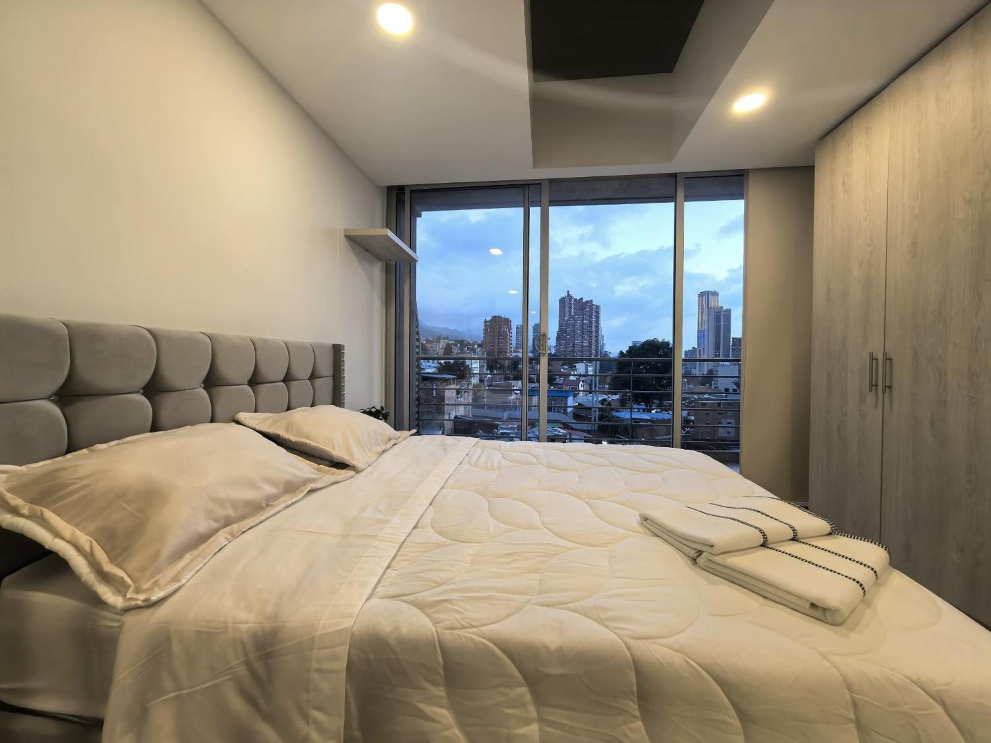 Moderno En Chapinero, Cerca De Candelaria Y Monserrate Apartamento *