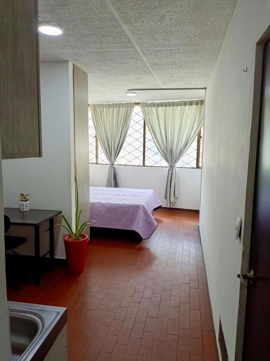 Sfb Somos At Colombia Apto Sencillo Con Ubicacion Privilegiada Apartamento Bogotá