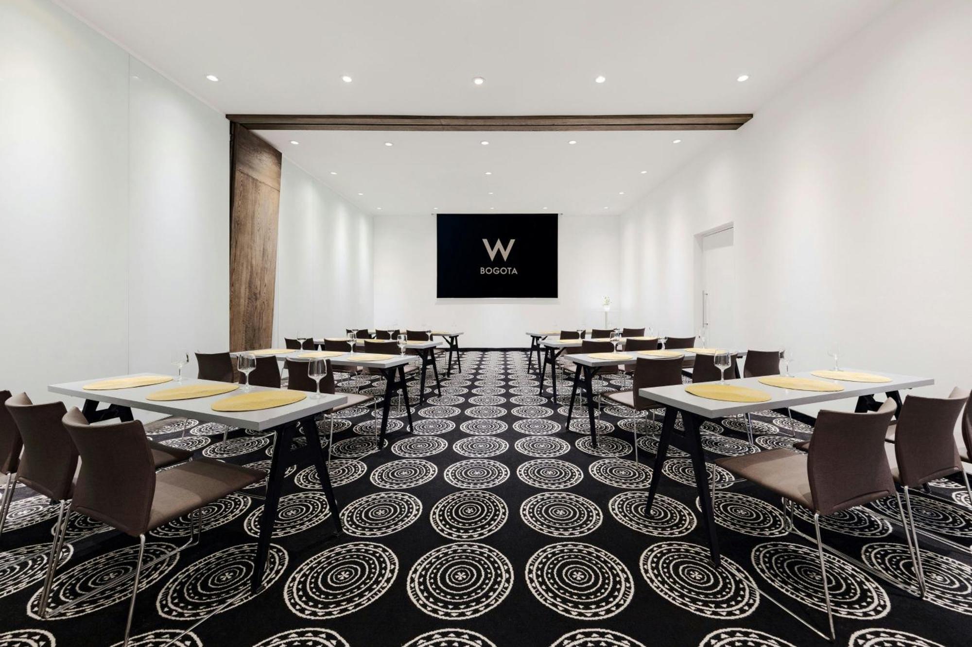 W Hotel 5*