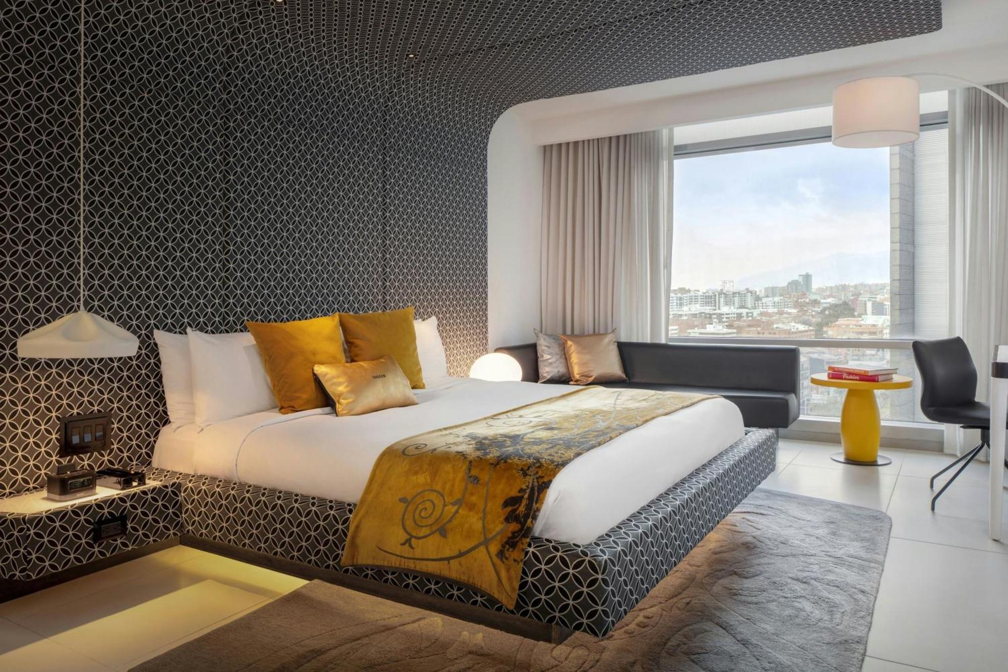 W Hotel 5*