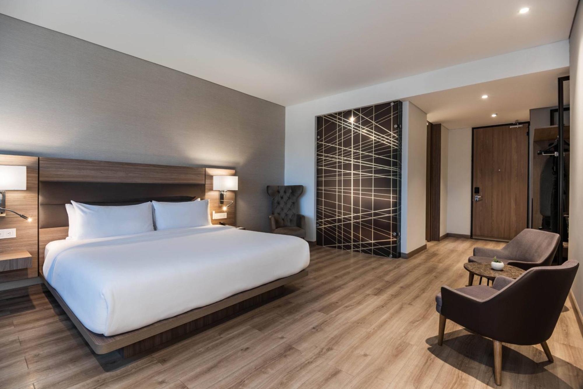 Ac By Marriott Zona T Hotel 4*