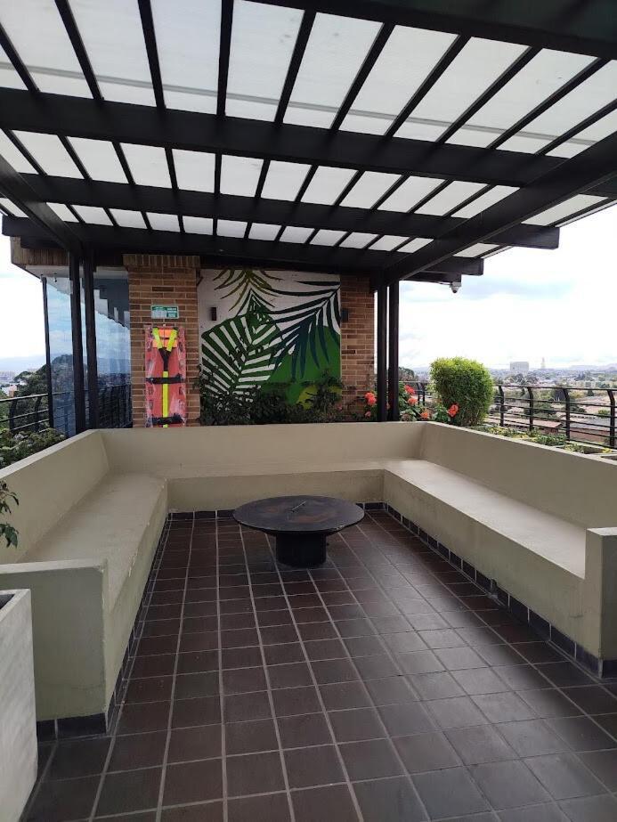 Apartment Cozy Entire 2nd-floor With Parking