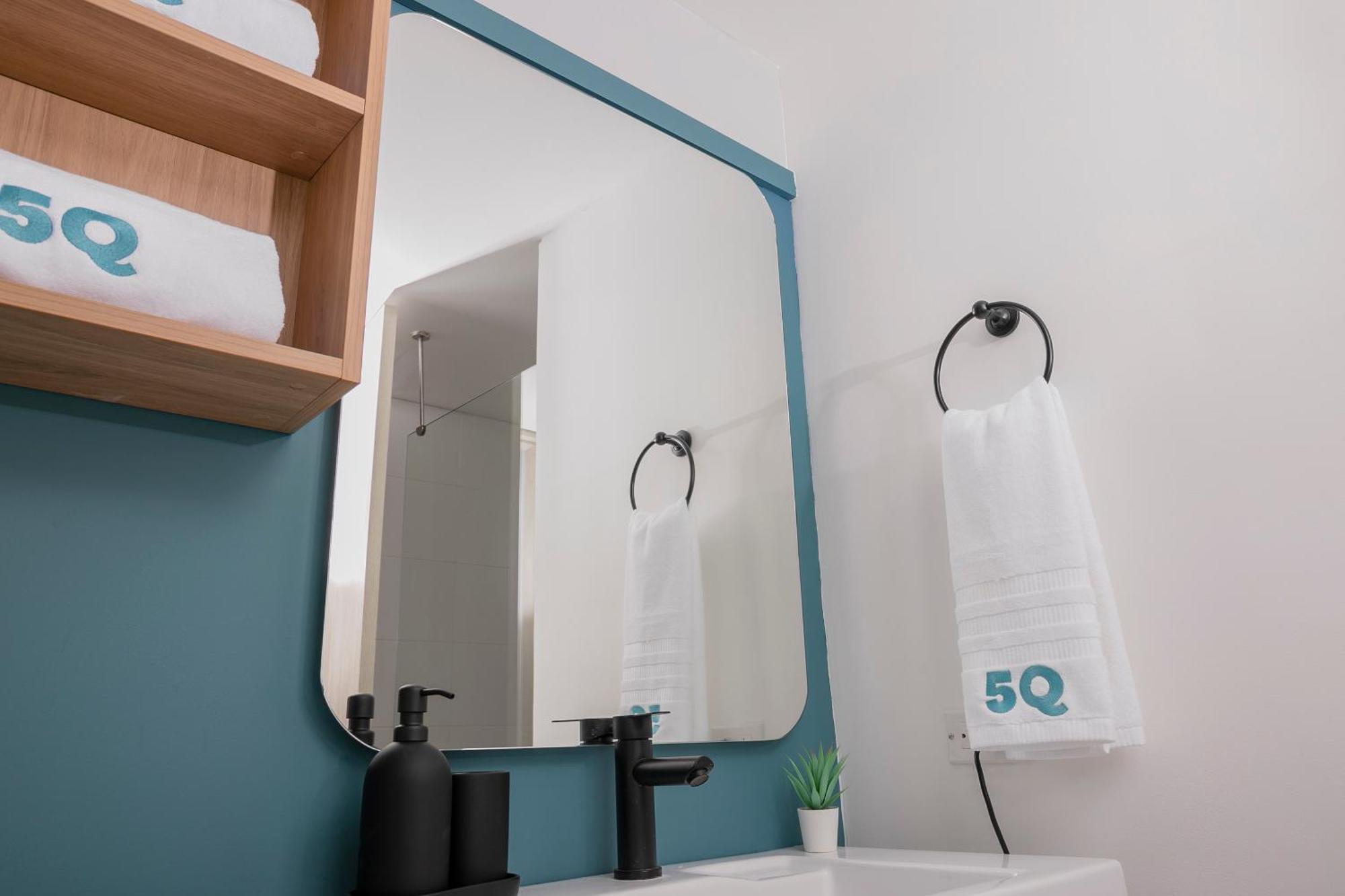 5q House Quinta Camacho Bed & Breakfast