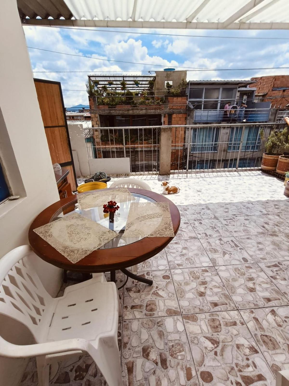 Apartamento Familiar, Cerca Al Aeropuerto *