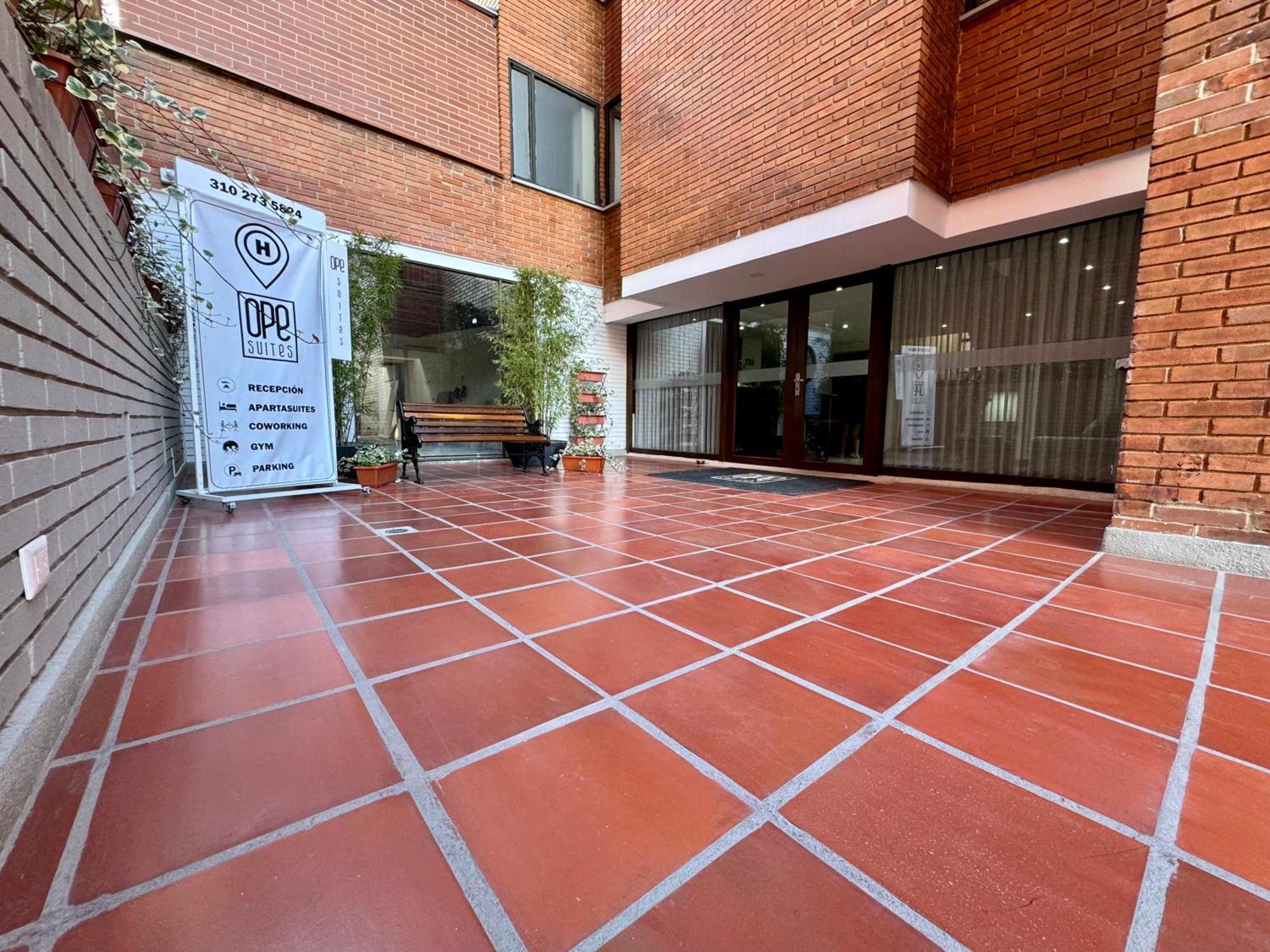 Ope Calle 100 Apartahotel