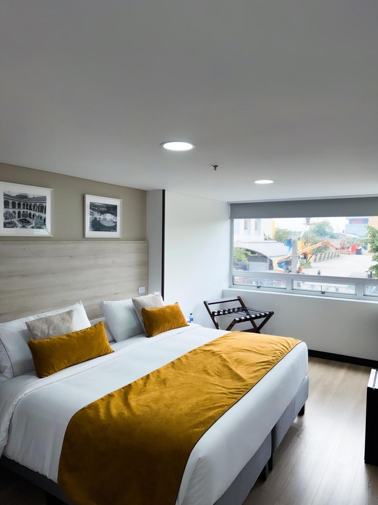 Hotel Wlh Gold 4*