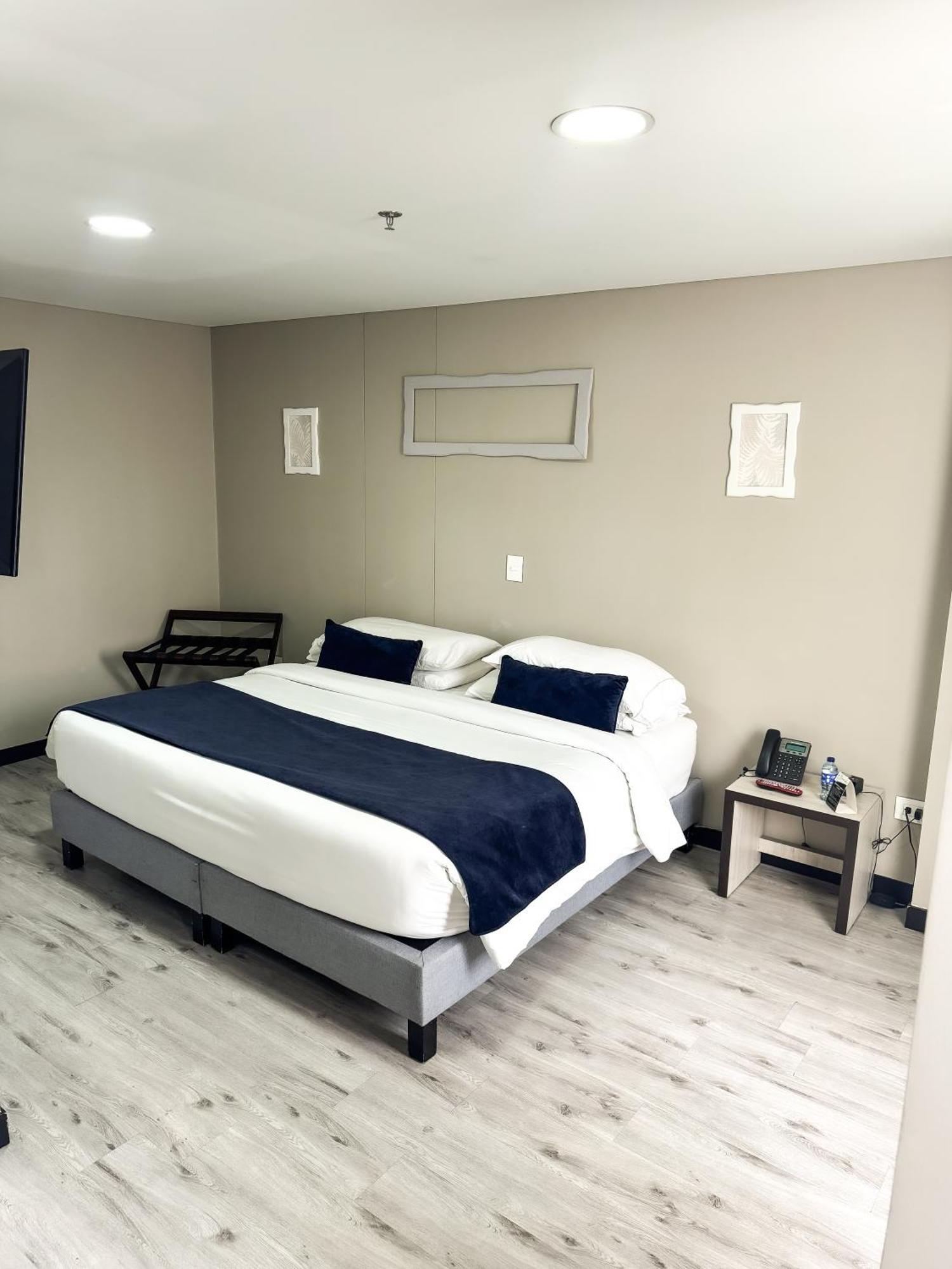 Wlh Silver Corferias Hotel