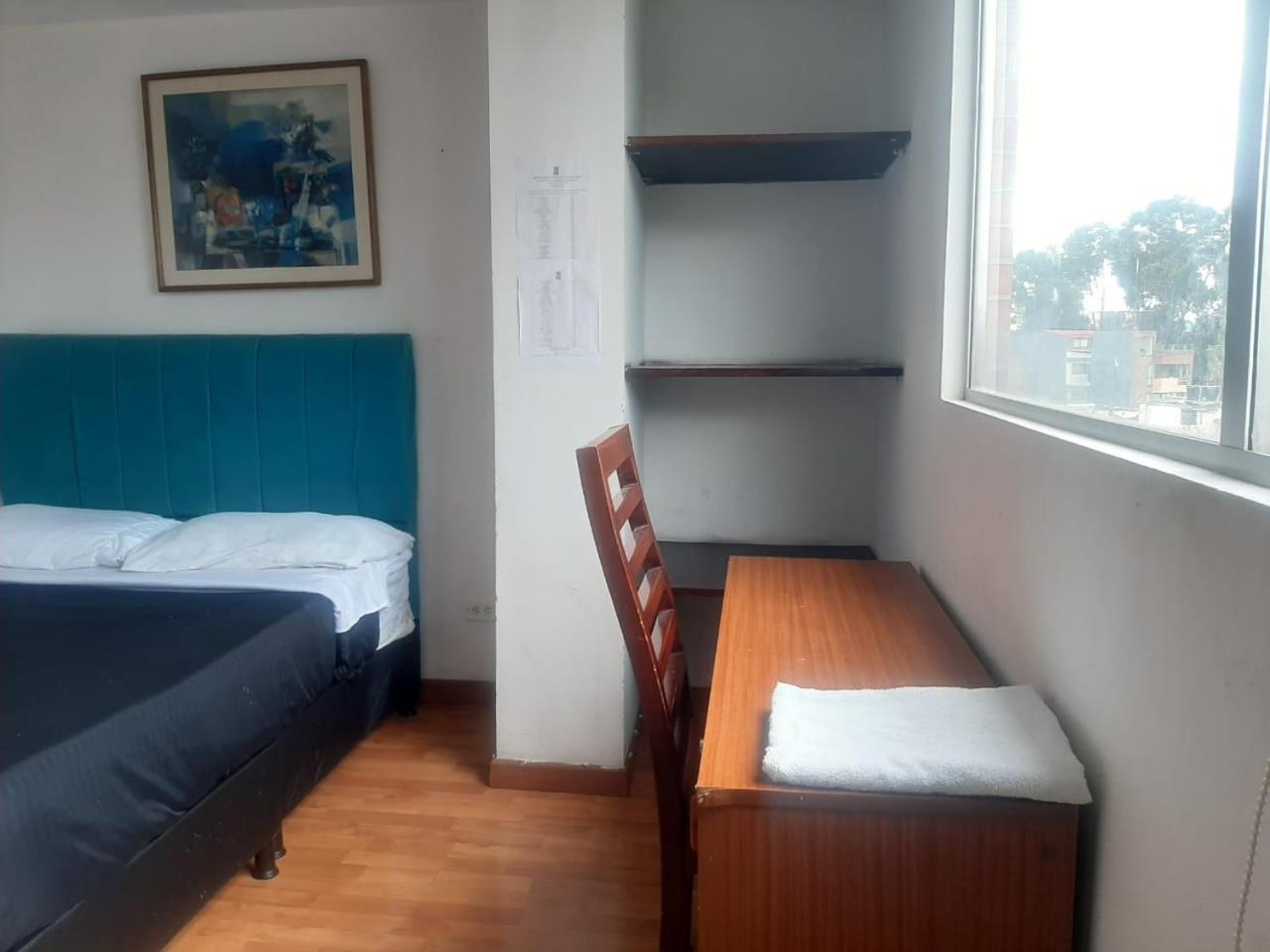 Sector De Corferias , Y , A 10 Cuadras Embajada Americana , Cerca Al , G 12 , Universidad Nacional , Aeropuerto A 2 Cuadras Estacion Ciudad Universitaria Marque-tresdiecisietecincoveintisieteveintiseistreintayuno * Bogotá
