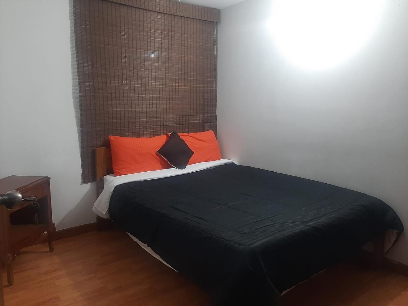 Sector De Corferias , Y , A 10 Cuadras Embajada Americana , Cerca Al , G 12 , Universidad Nacional , Aeropuerto A 2 Cuadras Estacion Ciudad Universitaria Marque-tresdiecisietecincoveintisieteveintiseistreintayuno * Bogotá